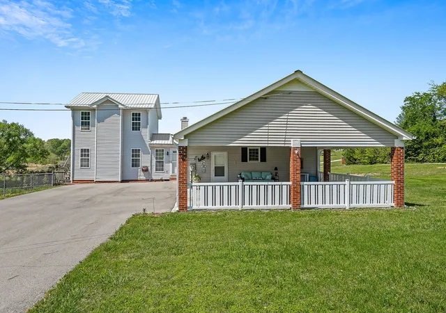 Photo 2 of Single family home for sale at 86 Woodlee Trl, Mcminnville, TN 37110 | MLS# 2885438 | Listing updated on 2025-10-14