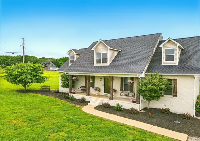 3rd image of 1864 Sawgrass Ln, Chapel Hill, TN 37034 | MLS# 2890319