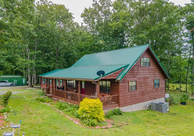 3rd image of 142 Kimberly Rd, Hohenwald, TN 38462 | MLS# 2885434
