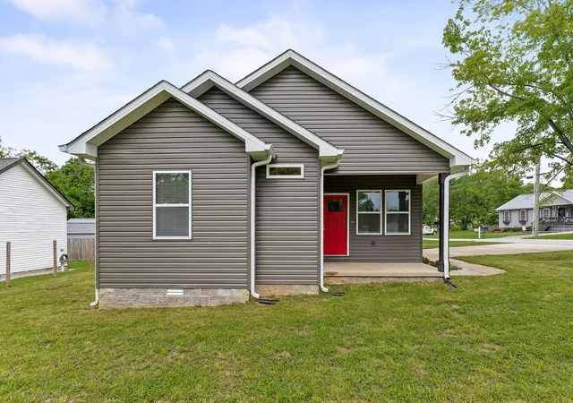 2nd image of 201 Hayes Street, Smithville, TN 37166 | MLS# 2886087