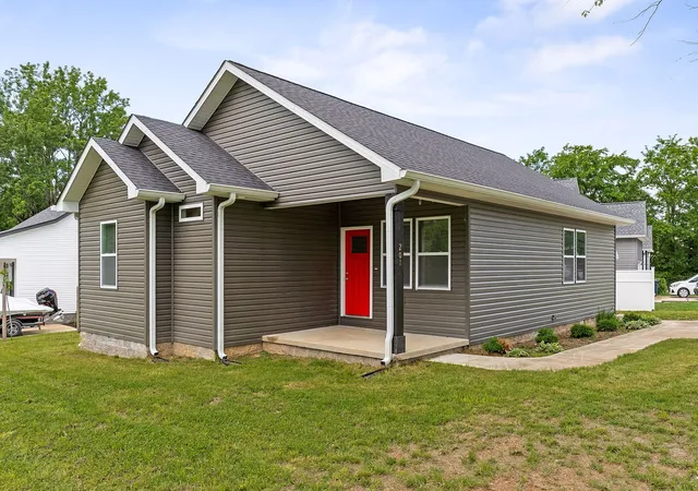 1st image of 201 Hayes Street, Smithville, TN 37166 | MLS# 2886087