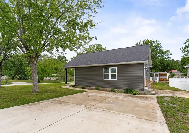 24th image of 201 Hayes Street, Smithville, TN 37166 | MLS# 2886087