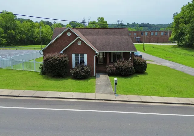 image of 1662 Market Street, Dayton, TN 37321 | MLS# 2886381