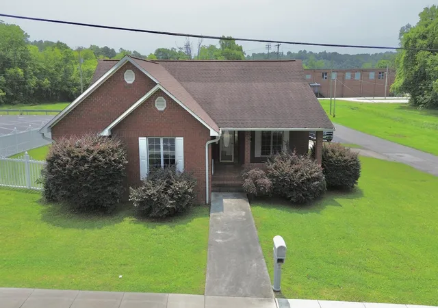 image of 1662 Market Street, Dayton, TN 37321 | MLS# 2886381