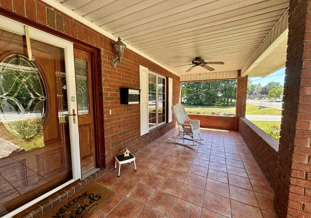 image of 1662 Market Street, Dayton, TN 37321 | MLS# 2886381