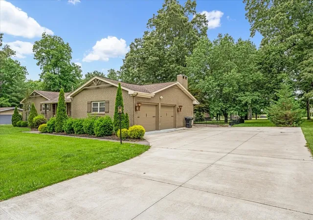 2nd image of 1809 Country Club Dr, Tullahoma, TN 37388 | MLS# 2887864
