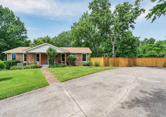 3rd image of 415 Isaac Dr, Goodlettsville, TN 37072 | MLS# 2888746