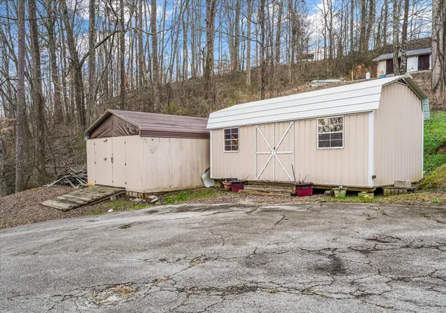 Homes for sale in Harriman, TN | 131 Scott Rd, Harriman, TN 37748 | MLS# 2888134