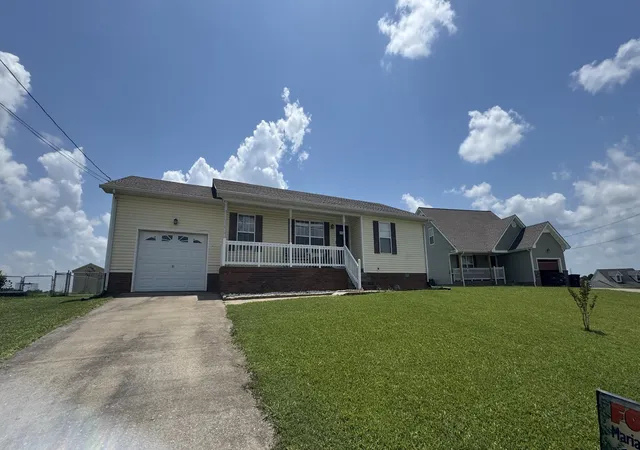 Homes for sale in Oak Grove, KY | 312 Pappy Dr, Oak Grove, KY 42262 | MLS# 2889998