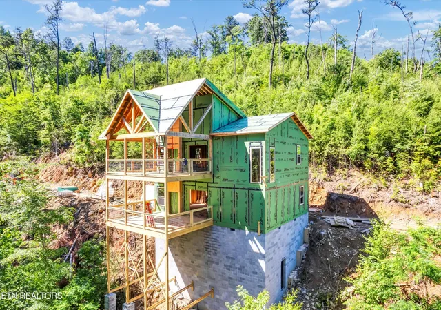 1st image of 928 Ski Mountain Rd, Gatlinburg, TN 37738 | MLS# 2889972