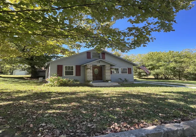 5th image of 962 3Rd St, Tracy City, TN 37387 | MLS# 2891034