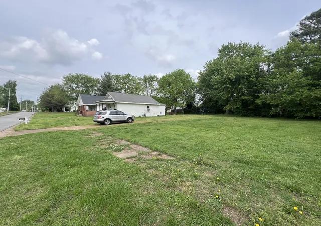 Homes for sale in Mayfield, KY | 0 Maple Ave, Mayfield, KY 42066 | MLS# 2896780