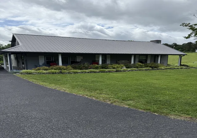 1st image of 1638 Johnsons Chapel Rd, Sparta, TN 38583 | MLS# 2896732