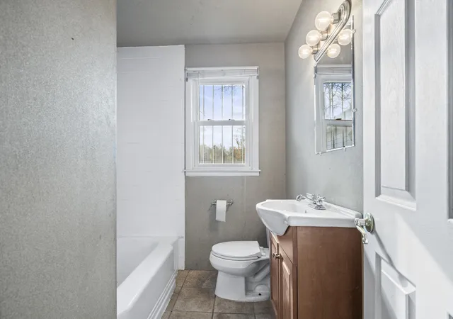 3rd image of 723 Vanderhorst Dr, Nashville, TN 37207 | MLS# 2896663