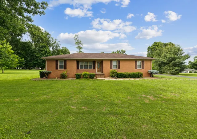 1st image of 1200 Sullivan Dr, Lafayette, TN 37083 | MLS# 2896826