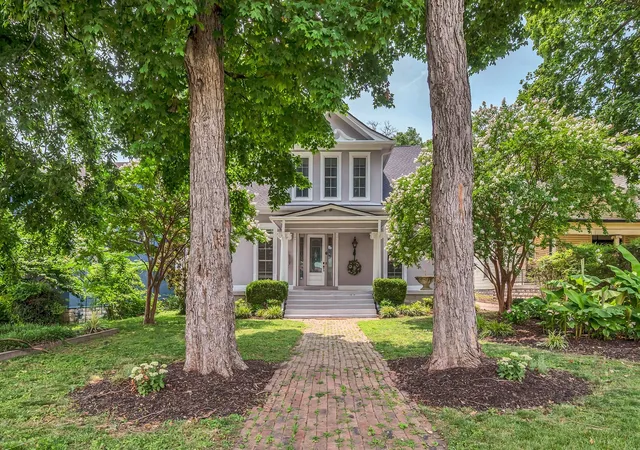 2nd image of 825 Acklen Ave, Nashville, TN 37203 | MLS# 2908123