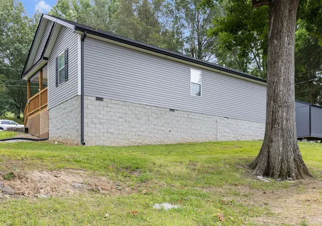 Homes for sale in Carthage, TN | 106 Lafon Dr, Carthage, TN 37030 | MLS# 2905171