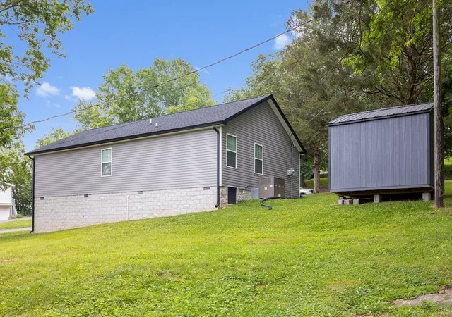 Homes for sale in Carthage, TN | 106 Lafon Dr, Carthage, TN 37030 | MLS# 2905171