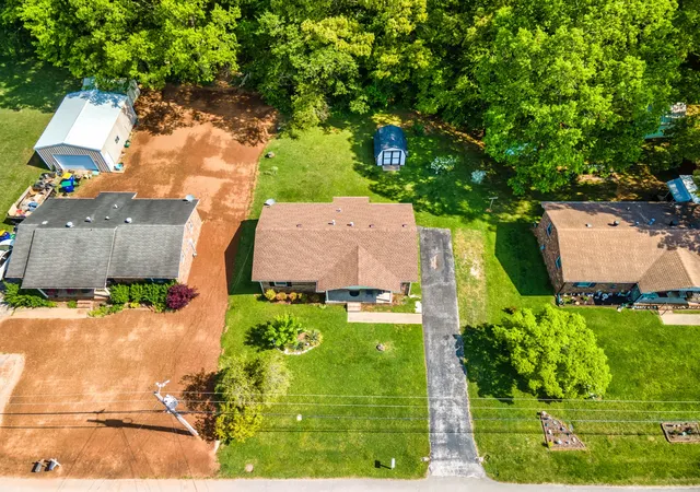 3rd image of 825 Oak St, Franklin, KY 42134 | MLS# 2898532