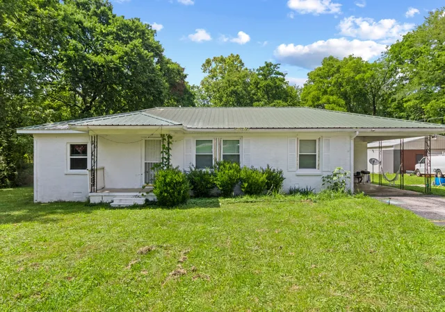 Photo 1 of Single family home for sale at 8302 Lawrenceburg Hwy, Mount Pleasant, TN 38474 | MLS# 2900232 | Listing updated on 2025-12-02