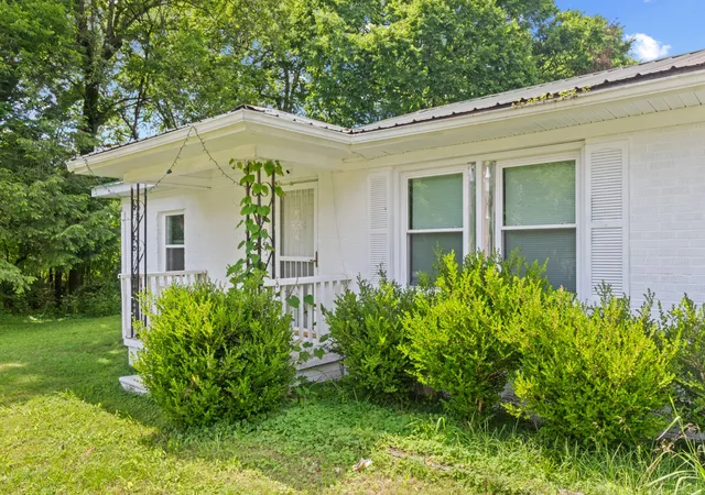 Photo 3 of Single family home for sale at 8302 Lawrenceburg Hwy, Mount Pleasant, TN 38474 | MLS# 2900232 | Listing updated on 2025-12-02