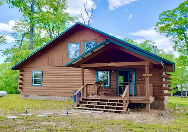 Photo 2 of Single family home for sale at 80 Tater Bug Ln, Clifton, TN 38425 | MLS# 2906025 | Listing updated on 2026-08-25