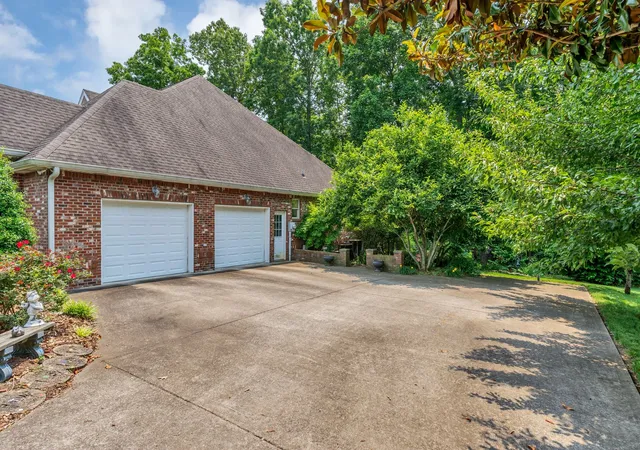 Homes for sale in Greenbrier, TN | 4090 Ironwood Dr, Greenbrier, TN 37073 | MLS# 2900428