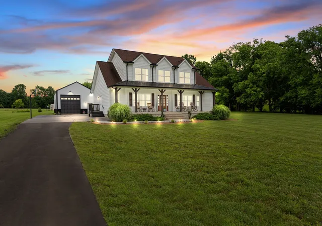 Photo 1 of Single family home for sale at 1675 Walnut Hill Rd, Lebanon, TN 37090 | MLS# 2924442 | Listing updated on 2025-09-17