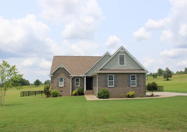 Photo 1 of Single family home for sale at 400 Collins Run, Mc Minnville, TN 37110 | MLS# 2900116 | Listing updated on 2026-06-23