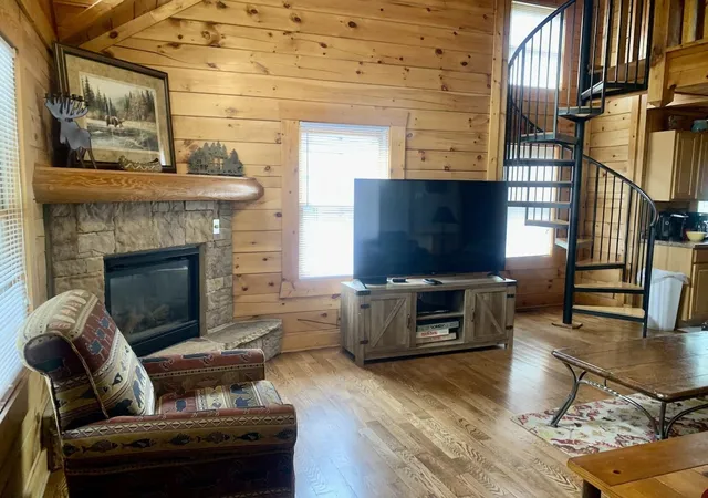 3rd image of 839 Golf View Blvd, Pigeon Forge, TN 37863 | MLS# 2900764