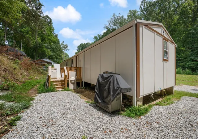 Homes for sale in Lyles, TN | 4331 Hwy 100, Lyles, TN 37098 | MLS# 2913809