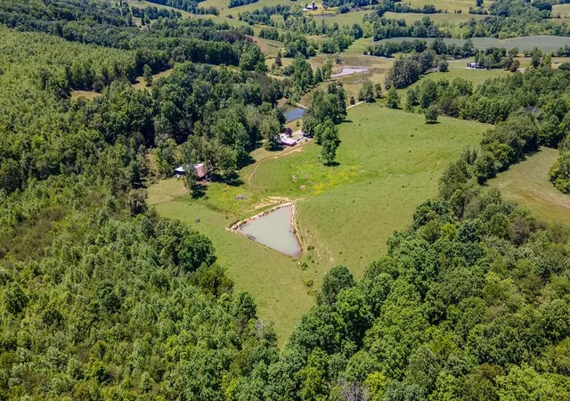 Photo 1 of Sale Pending at 2216 Cove Hl Rd, Pikeville, TN 37367 | MLS# 2904376 | Listing updated on 2026-08-30