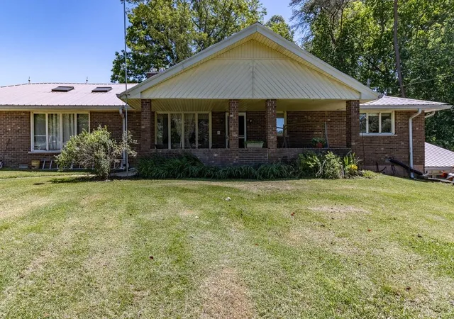 Photo 3 of Sale Pending at 2216 Cove Hl Rd, Pikeville, TN 37367 | MLS# 2904376 | Listing updated on 2026-08-30
