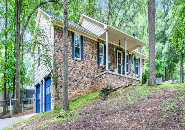 Photo 1 of Single family home for sale at 130 Shane Lee Cir, Dover, TN 37058 | MLS# 2905736 | Listing updated on 2025-08-21