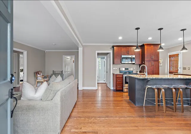 3rd image of 5616 Stoneway Trl, Nashville, TN 37209 | MLS# 2905879