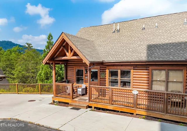 1st image of 407 Big Bear Way, Pigeon Forge, TN 37863 | MLS# 2968990