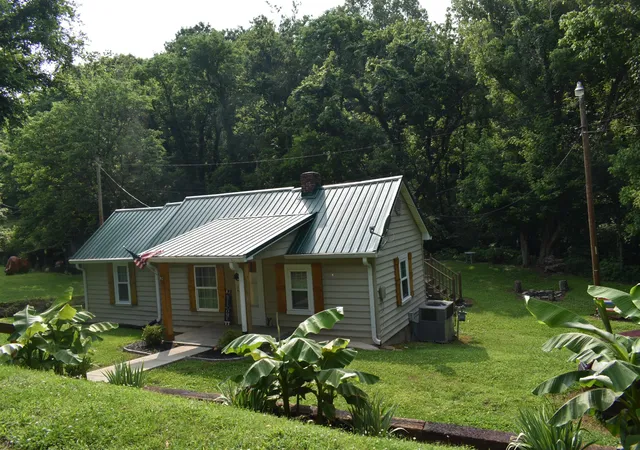 Homes for sale in Carthage, TN | 34 Thompson Hollow Rd, Carthage, TN 37030 | MLS# 2907042