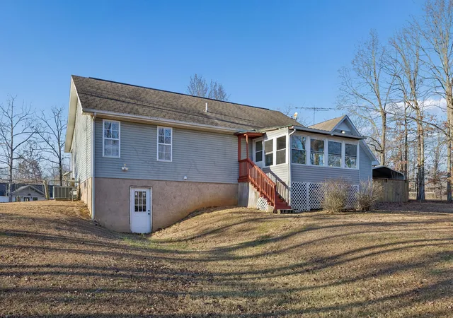 3rd image of 115 Boyd Ln, Hohenwald, TN 38462 | MLS# 3068240
