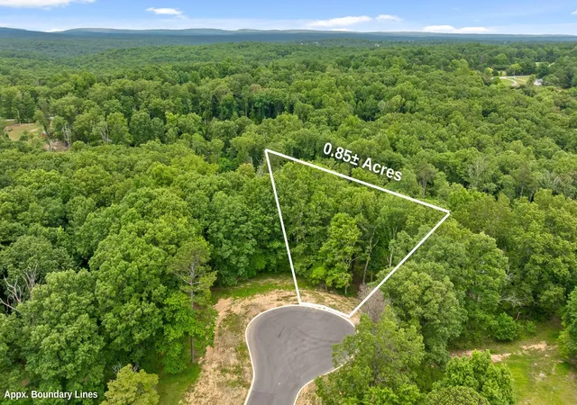 Homes for sale in Signal Mountain, TN | 1805 Sawyer Farms Lane, Signal Mountain, TN 37377 | MLS# 2907427