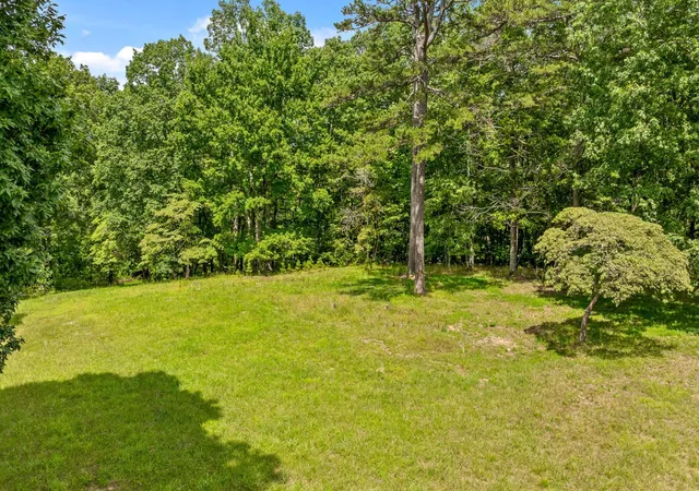 Homes for sale in Signal Mountain, TN | 1812 Sawyer Farms Lane, Signal Mountain, TN 37377 | MLS# 2907430