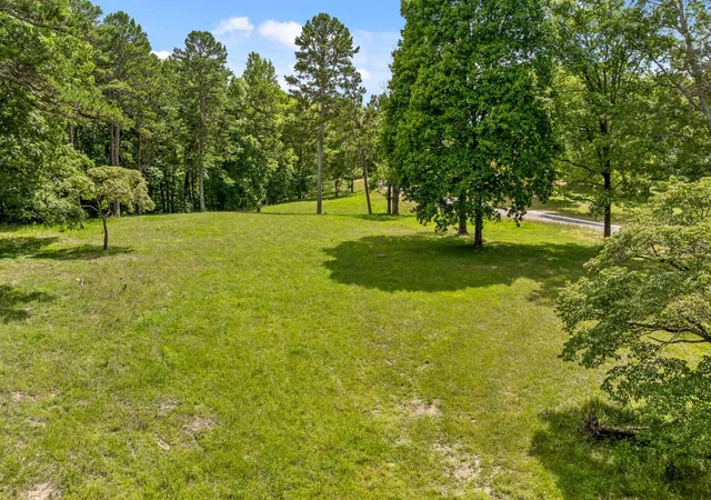 Homes for sale in Signal Mountain, TN | 1812 Sawyer Farms Lane, Signal Mountain, TN 37377 | MLS# 2907430