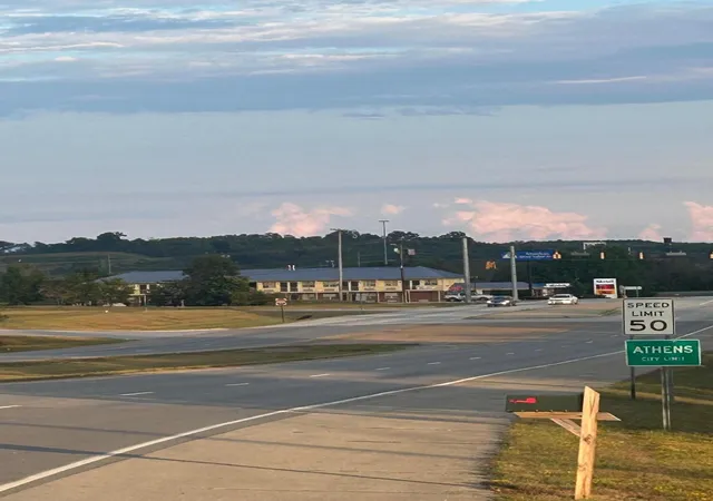 4th image of 563 Hwy 30 W, Athens, TN 37303 | MLS# 3295008