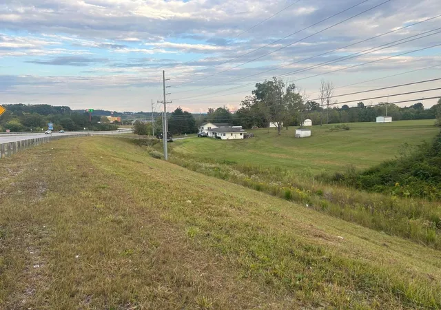 5th image of 563 Hwy 30 W, Athens, TN 37303 | MLS# 3295008