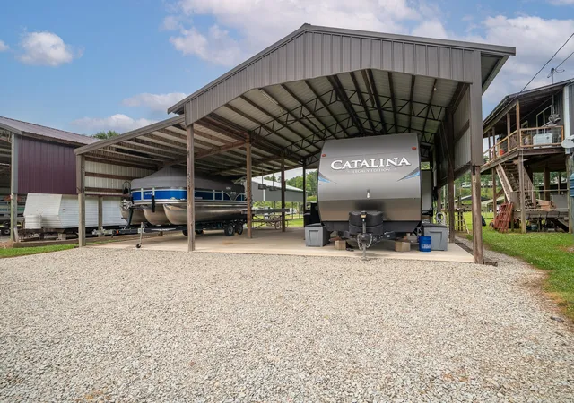 2nd image of 1038 Wc Pickett Road, Clifton, TN 38425 | MLS# 2913893