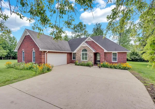 image of 290 Hearthstone Dr, Sparta, TN 38583 | MLS# 2921103
