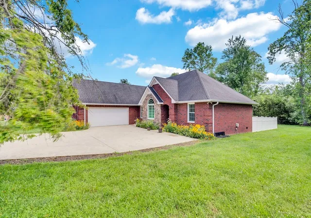 image of 290 Hearthstone Dr, Sparta, TN 38583 | MLS# 2921103