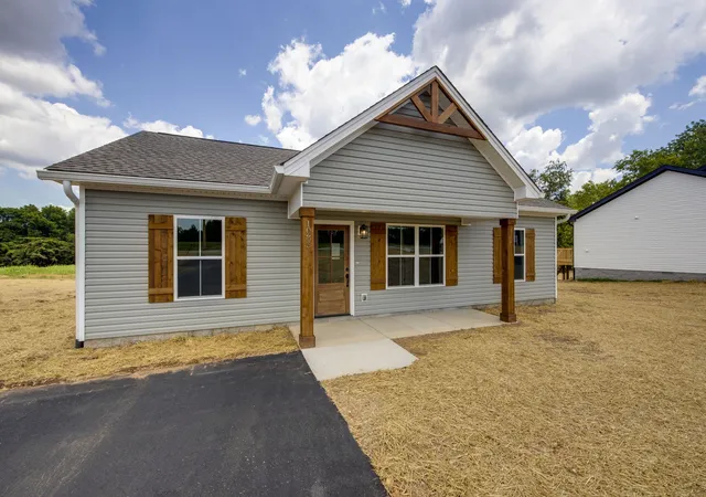 Homes for sale in Adams, TN | 1035 Landing Lane, Adams, TN 37010 | MLS# 2914614