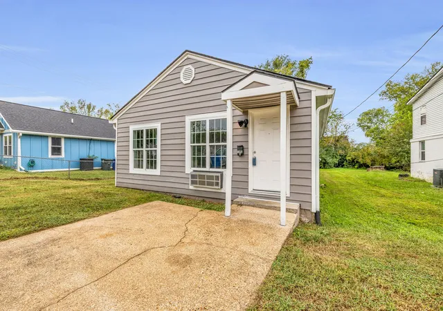 Homes for sale in Chattanooga, TN | 1812 13Th St E, Chattanooga, TN 37404 | MLS# 2914794