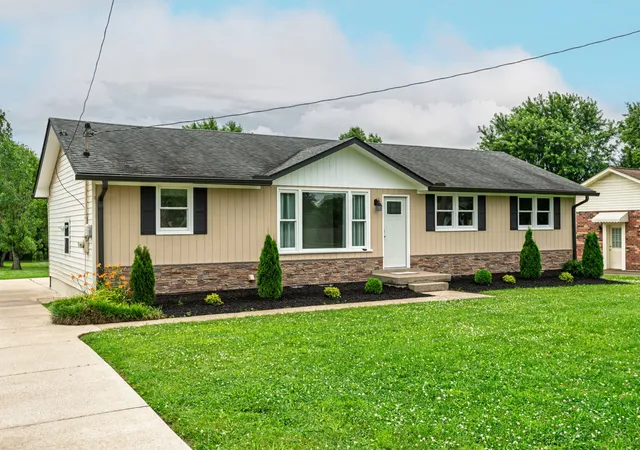 3rd image of 114 Crestview Dr, Hendersonville, TN 37075 | MLS# 2915229