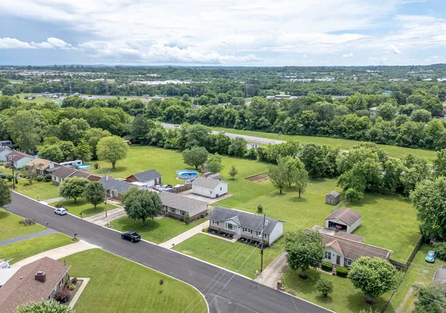 4th image of 114 Crestview Dr, Hendersonville, TN 37075 | MLS# 2915229